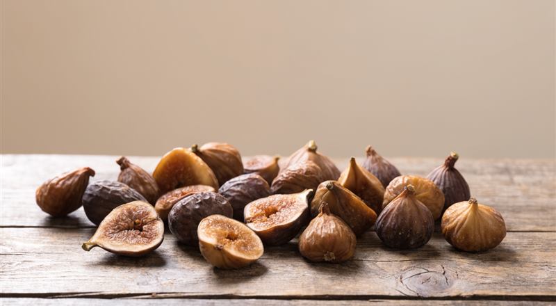 Dried figs in export packaging