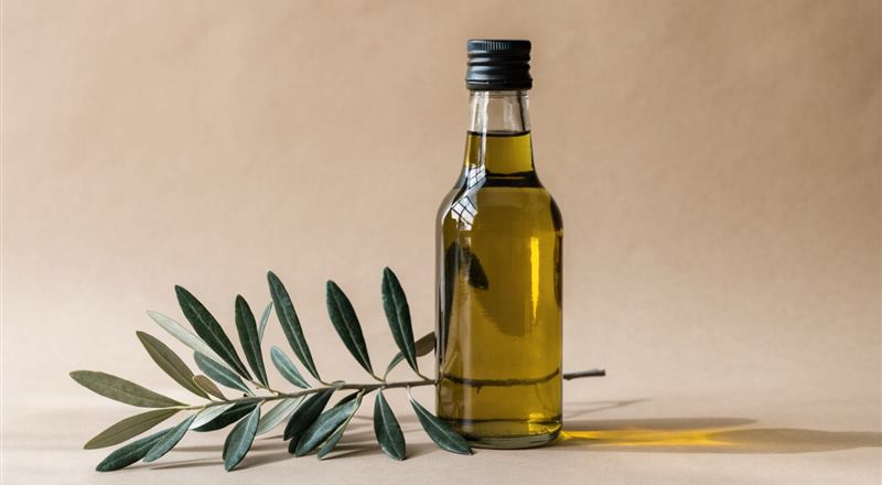زجاجات زيت زيتون بكر ممتاز من الجزائر